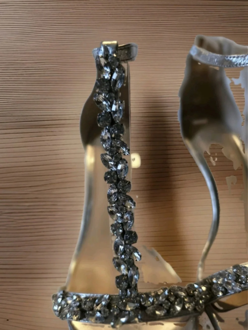 Jewel Badgley Mischka Lindsey Silver Metallic Rhinestone Block Heel Sandals 8.5